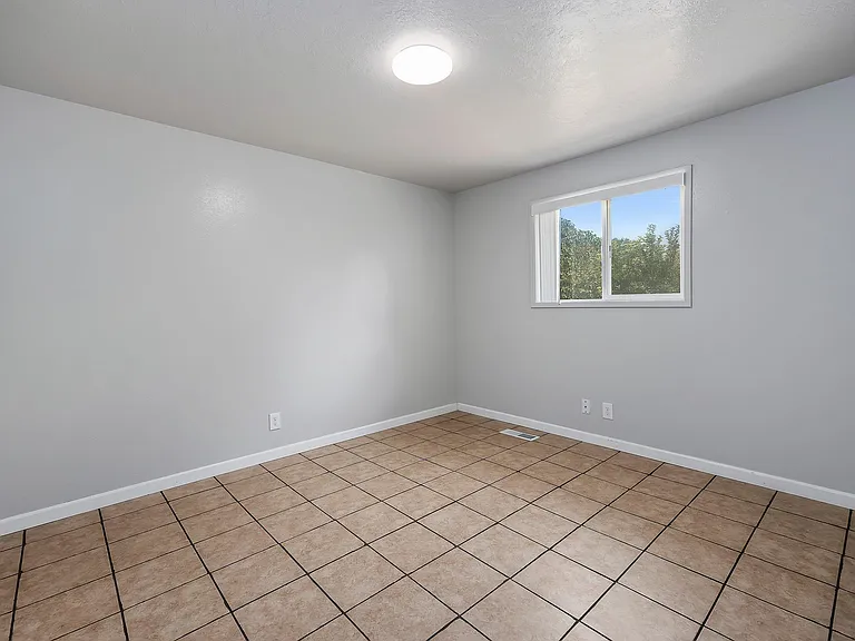 162 Ridgeway Dr — Photo 21