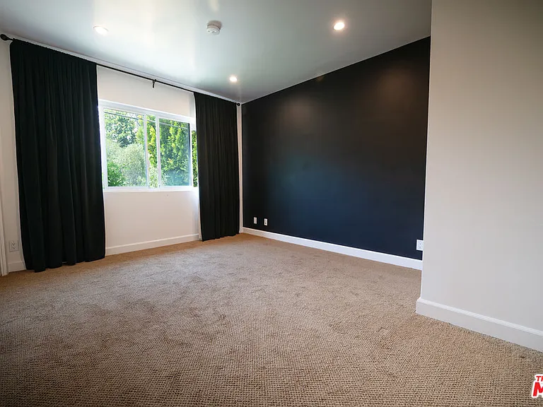 503 N Greencraig Rd — Photo 40
