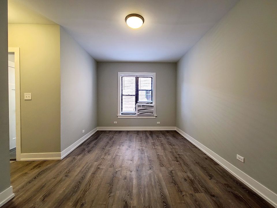 1st image of 431 W Belden Ave #431C302
