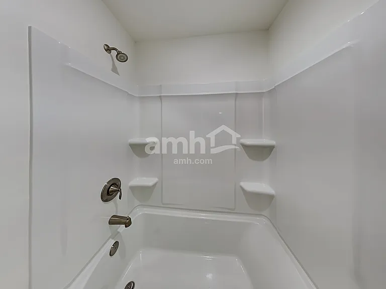 704 Callan Ct — Photo 23