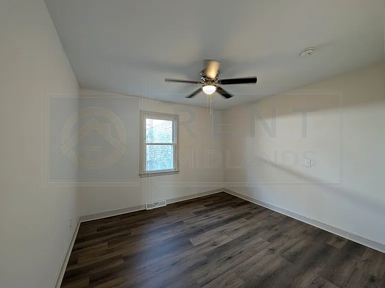 2307 Vine St — Photo 23