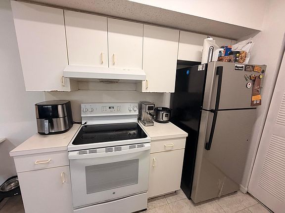 5th image of 3271 Sabal Palm Manor #106