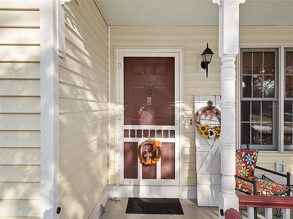 4th image of 11623 Carolview Dr