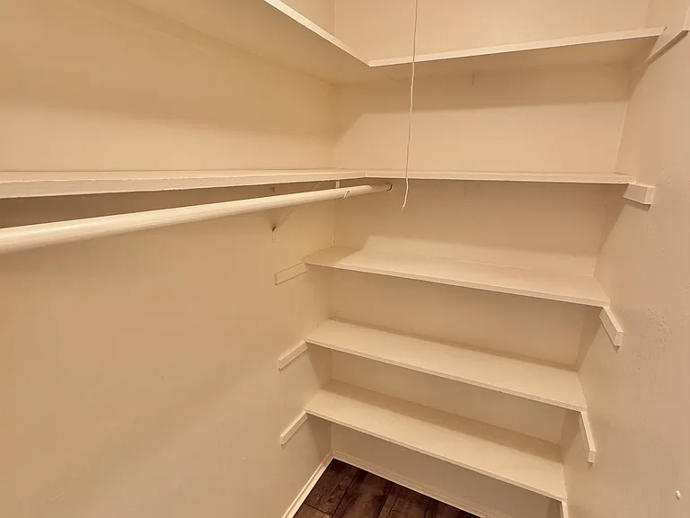 2562 Walnut Blvd #82 — Photo 6
