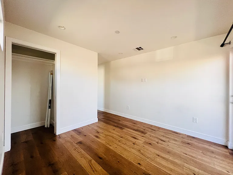 250 S Burlington Ave #250 — Photo 6