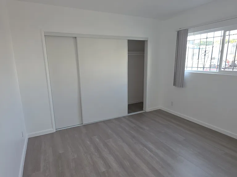 12101 Pacific Ave #5 — Photo 7