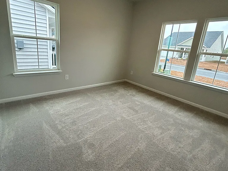 563 Magnolia Terrace Dr — Photo 21