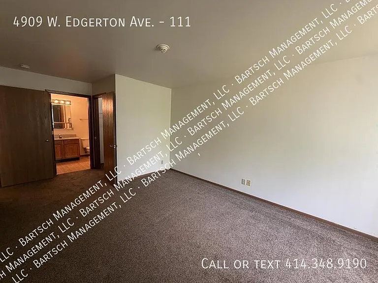 4909 W Edgerton Ave #111 — Photo 13