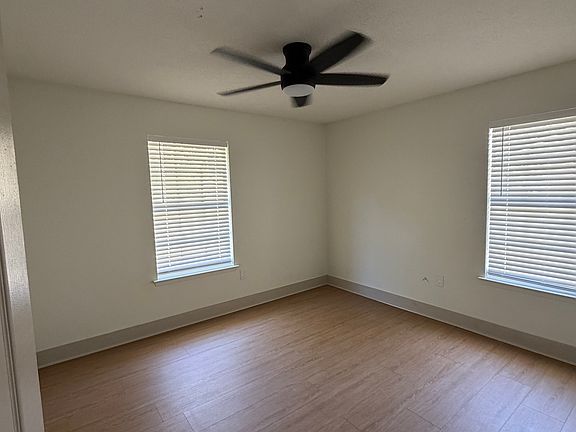 3rd image of 1155 Stewart Rd