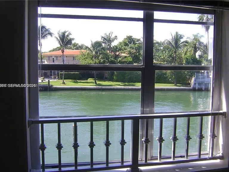 4812 Pine Tree Dr #201 — Photo 13