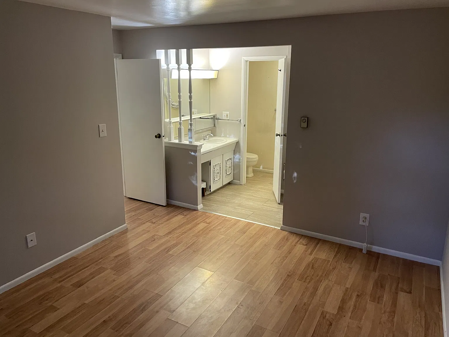 2 bed, 982 sqft, $1,050 — Photo 4