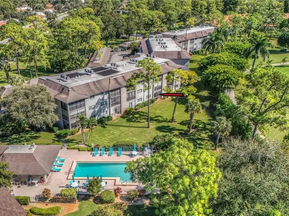 5757 Gage LN #102C, NAPLES, FL 34113