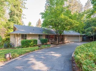 5897 Oakmore Dr, Paradise, CA 95969