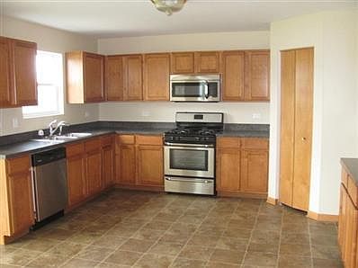5th image of 2231 Crescent St