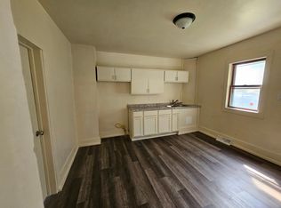 927 Marquette St #1, Racine, WI 53404