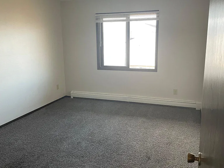 1911 Pike Dr — Photo 14
