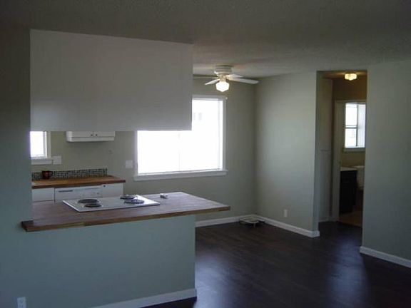 living room to kitchen 2