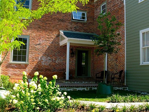 Rear of Building Unit #3 Access