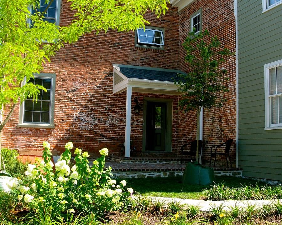 Rear of Building Unit #3 Access