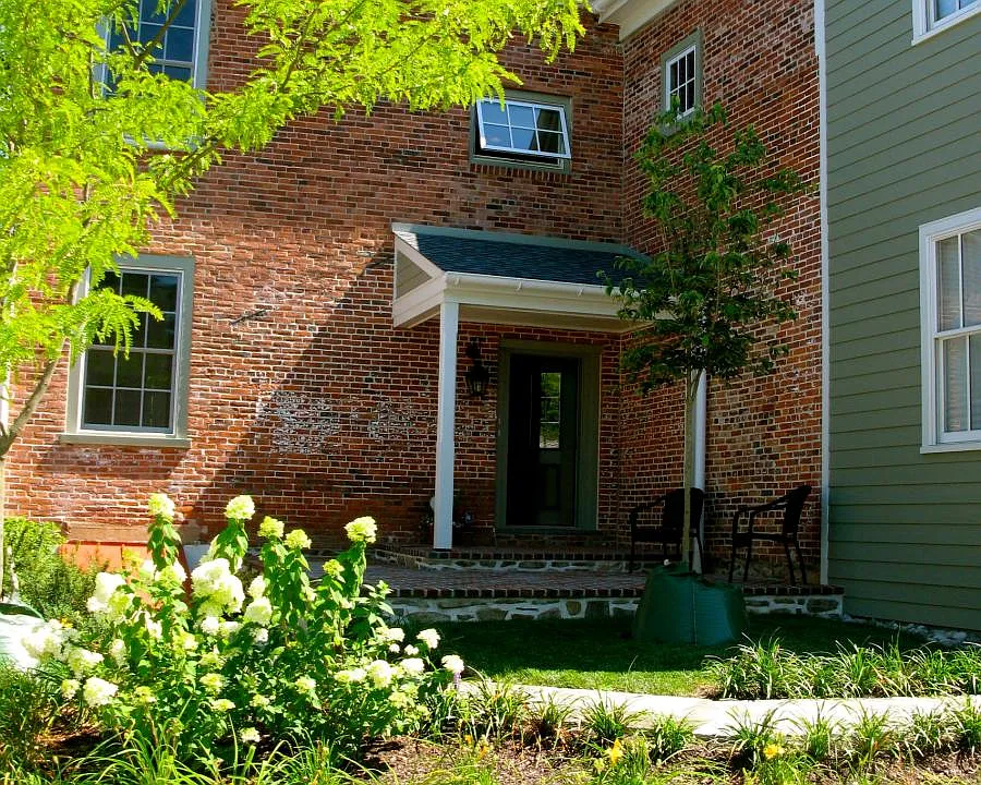 Rear of Building Unit #3 Access