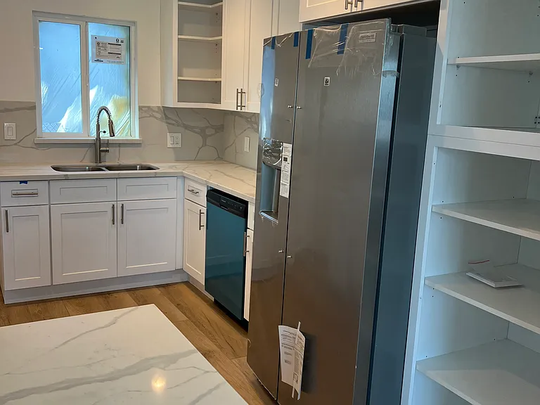 14005 Ocean Gate Ave — Photo 3