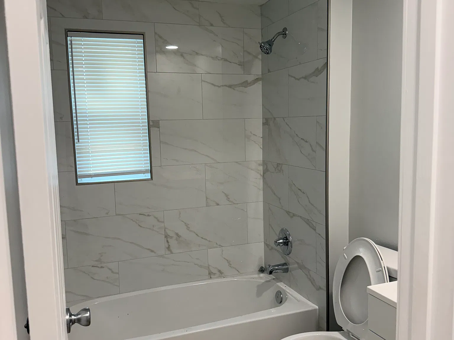 2 bed, 700 sqft, $1,200 — Photo 4