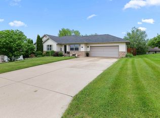 102 Partridge Ct, Beaver Dam, WI 53916