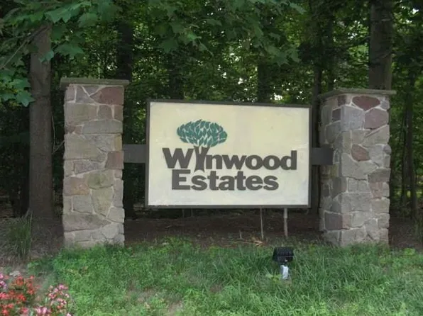 6 Aspen Ct, Monmouth Junction, NJ 08852