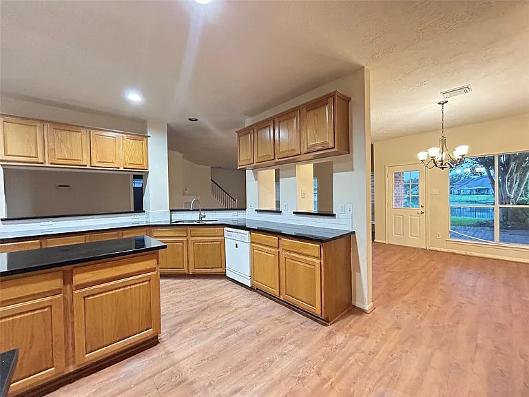 6714 Portuguese Bend Dr — Photo 9