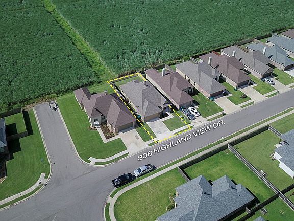 5th image of 808 Highland View Dr