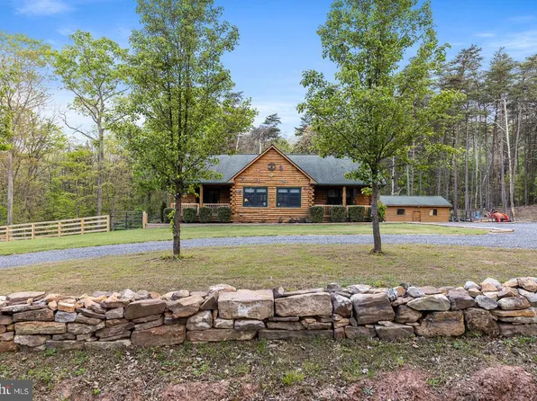 140 Pine Tree Ct, Gore, VA 22637