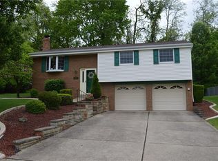4030 Crabapple Dr, Mc Kees Rocks, PA 15136
