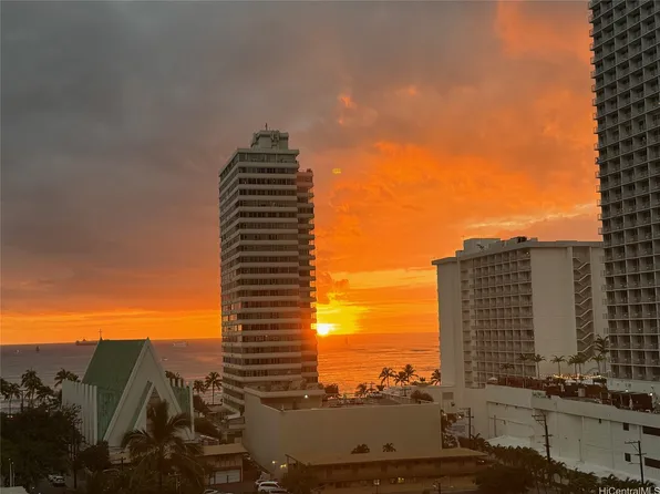 201 Ohua Ave #T1-1010, Honolulu, HI 96815