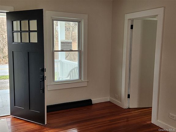 3rd image of 20 Hankins Road