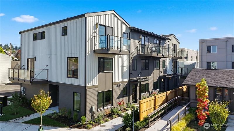 2nd image of 308 Daley Street