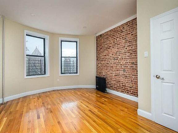 4th image of 984 Bushwick Ave #1A