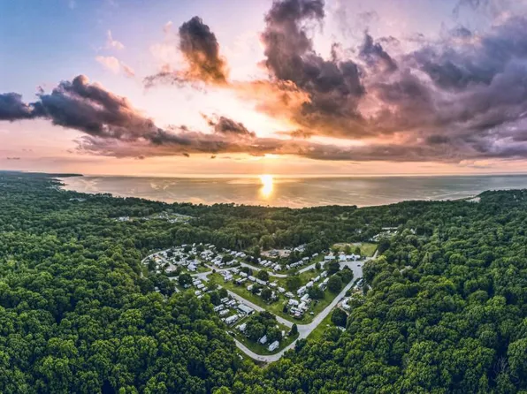 690 Queen St #4, Greenport, NY 11944