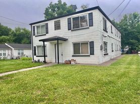 1055 Behles Ave, Cincinnati, OH