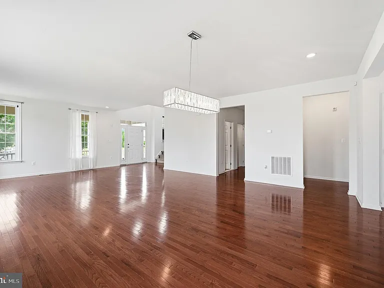 24267 Purple Finch Dr — Photo 16