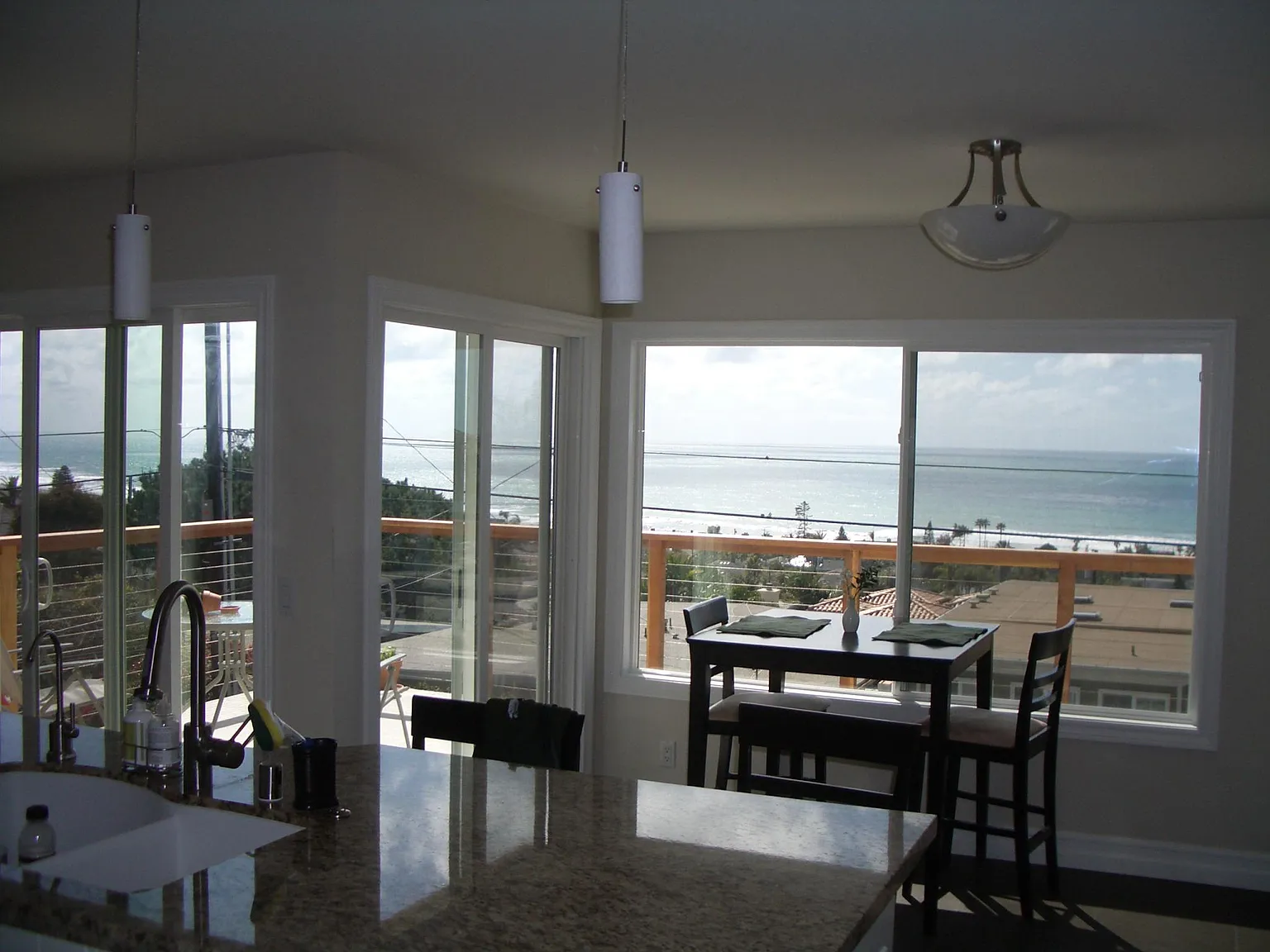 2 bed, 1200 sqft, $6,100 — Photo 3