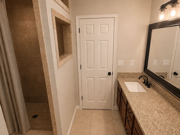 418 Newberry St — Photo 8