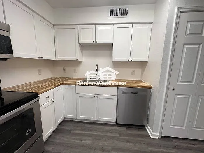 4748 Old Bent Tree Ln #904 — Photo 3