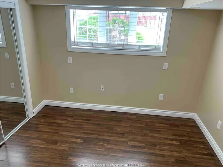 4537 Fontana Ave #LOWER — Photo 4