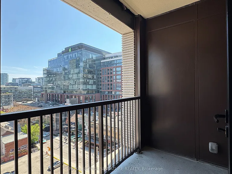 123 Portland St #808 — Photo 8