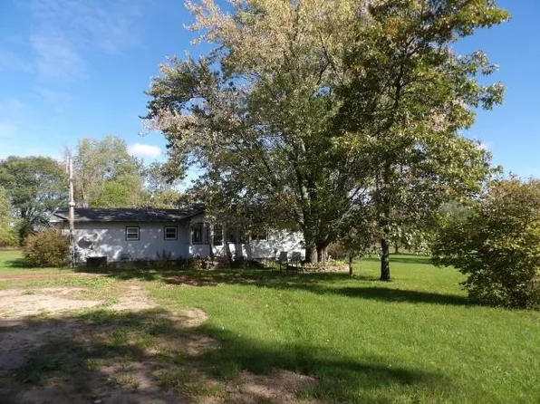 E8653 County Rd C, Elk Mound, WI 54739