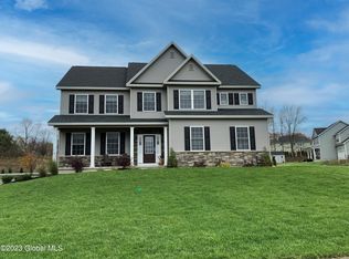 32 Timber Creek Dr, Ballston Lake, NY 12019