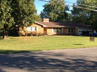 1114 S Alves St, Henderson, KY 42420