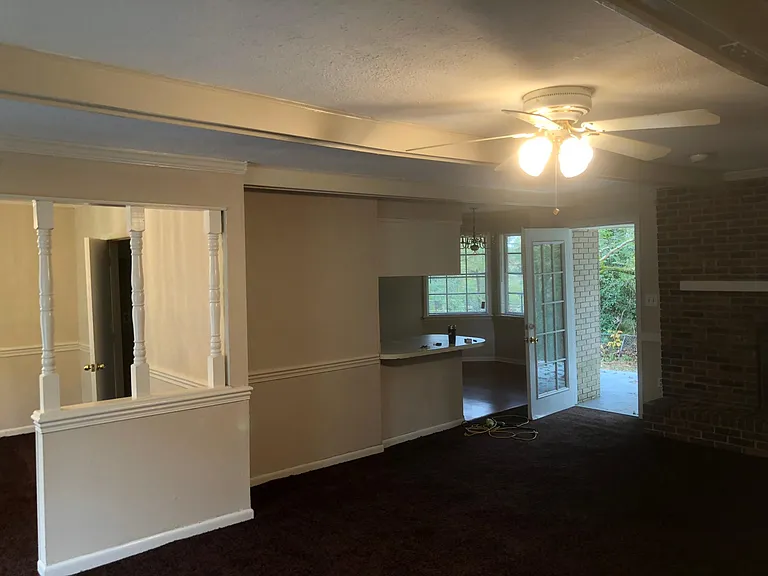 806 Franklin Dr — Photo 1
