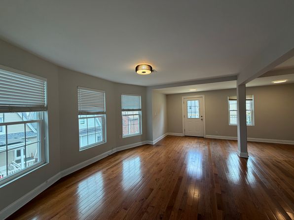 403 Undercliff Ave #2