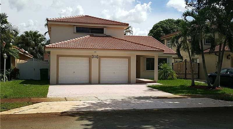 1st image of 8732 NW 152nd Ter